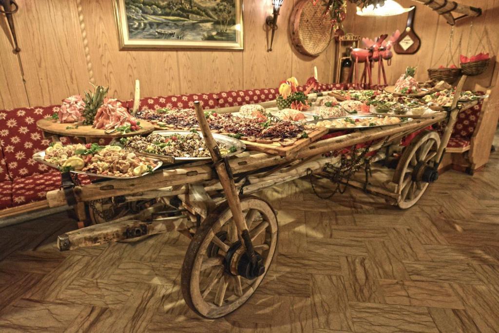 Hotel La Montanina Ливиньо Экстерьер фото