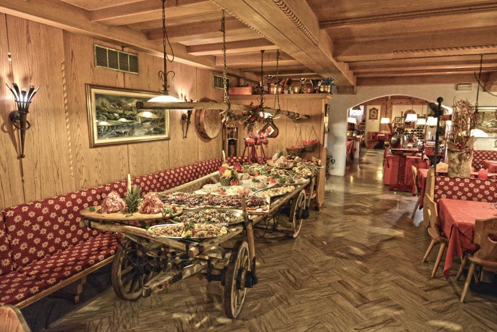Hotel La Montanina Ливиньо Экстерьер фото