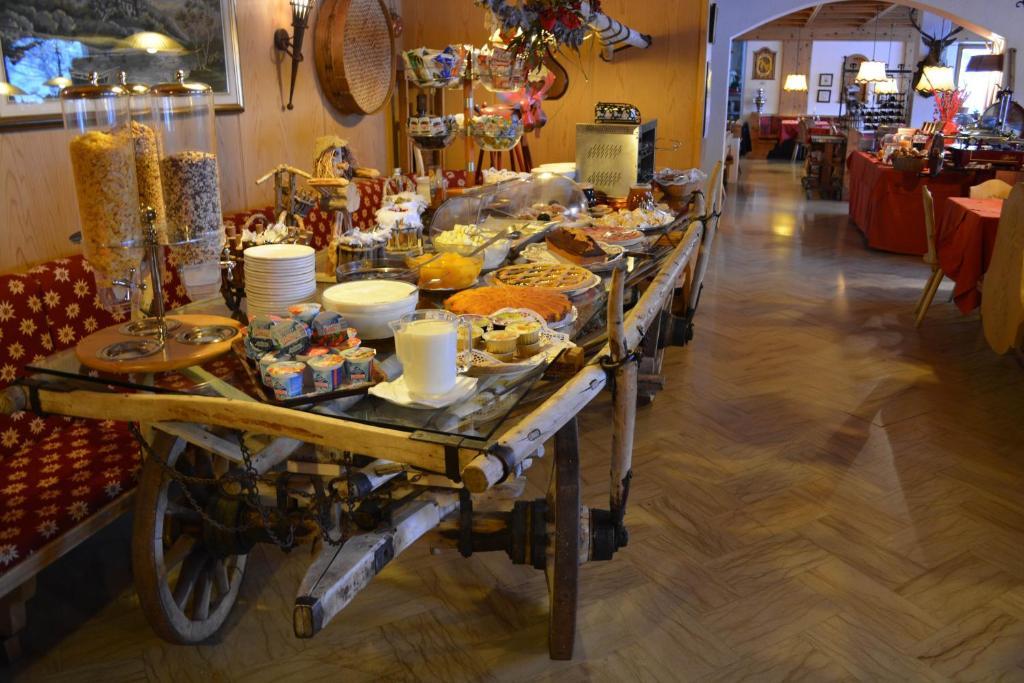 Hotel La Montanina Ливиньо Экстерьер фото