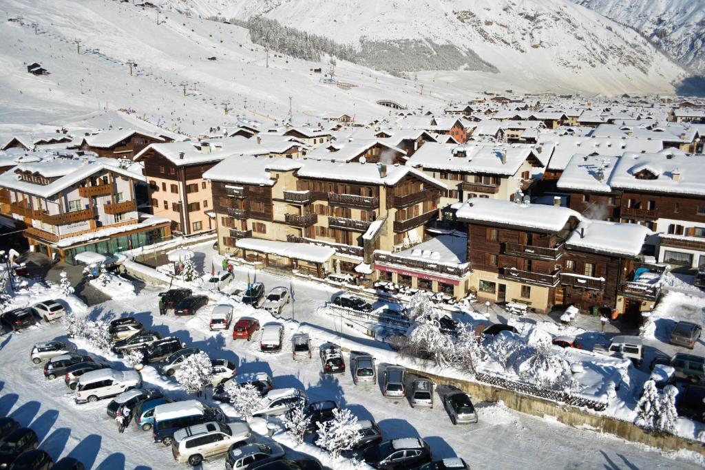 Hotel La Montanina Ливиньо Экстерьер фото